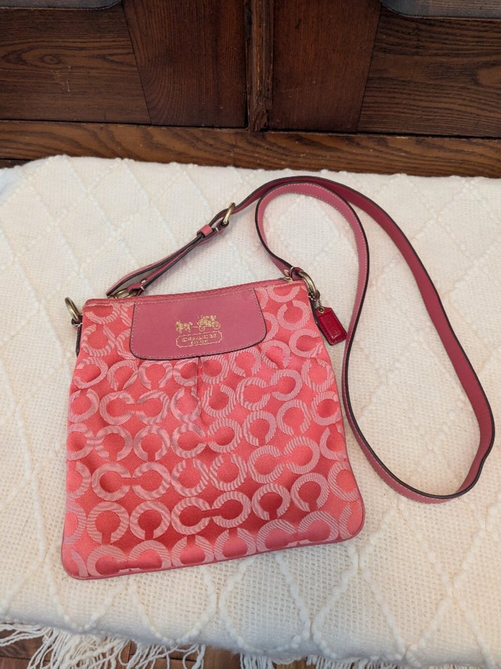 COACH Swingpack Madison Coral 41992 Crossbody